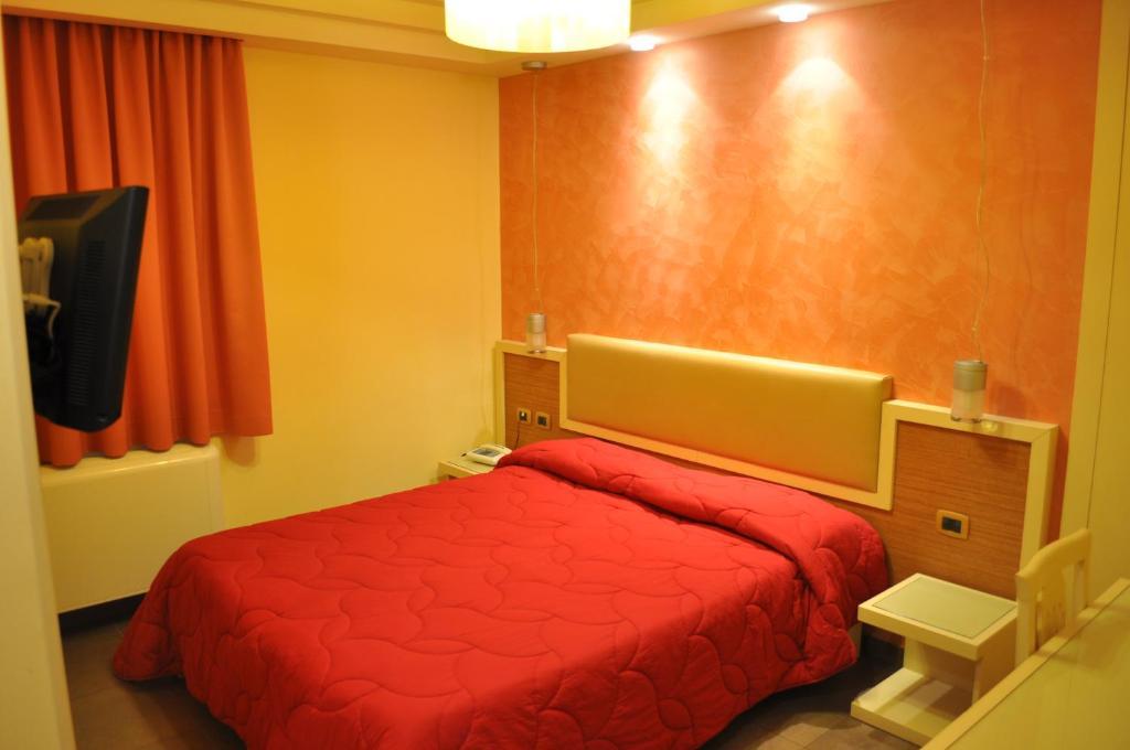 Aerhotel Phelipe Sant'Eufemia Lamezia Room photo